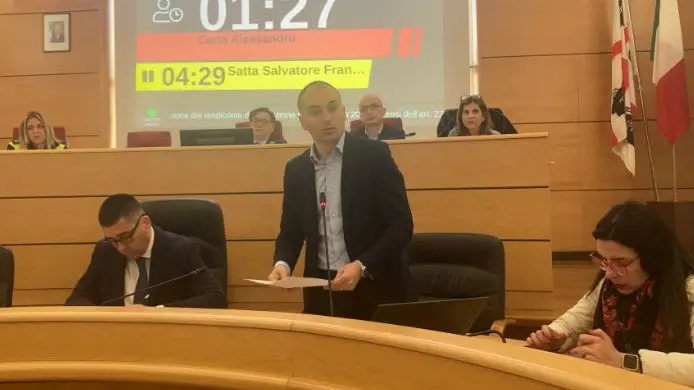https://immagini.unionesarda.it/version/c:OTEyNDJhNjEtMzNmOC00:ZmNkOGZhOTEtMjJmYi00/image.webp?f=16:9