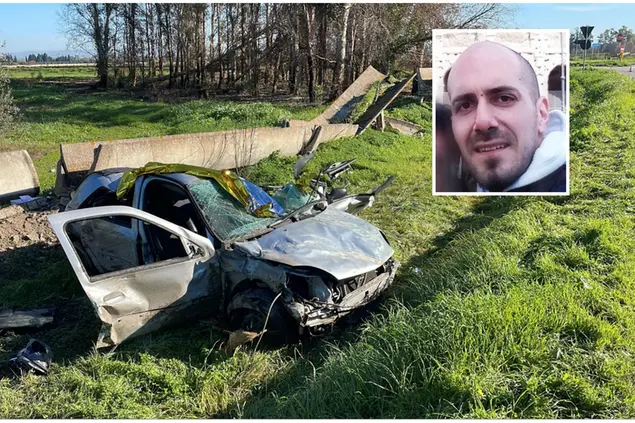 L'auto dopo l'incidente e, nel riquadro, la vittima Fabrizio Zara