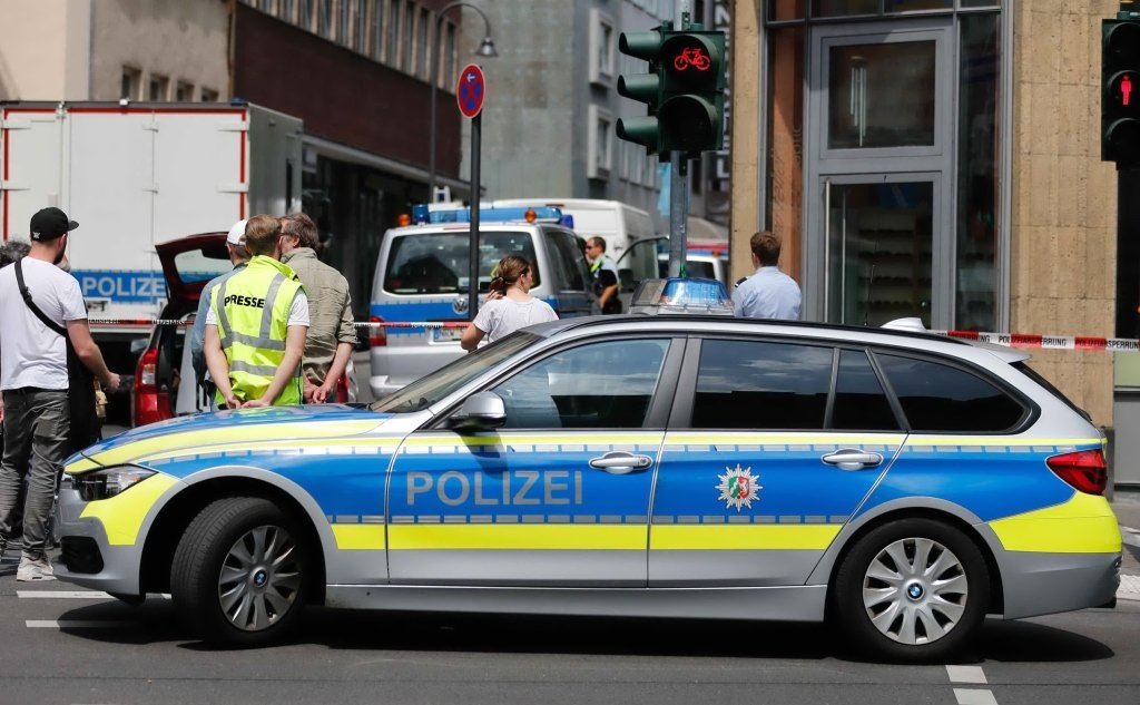 La polizia ad Halle (Ansa)