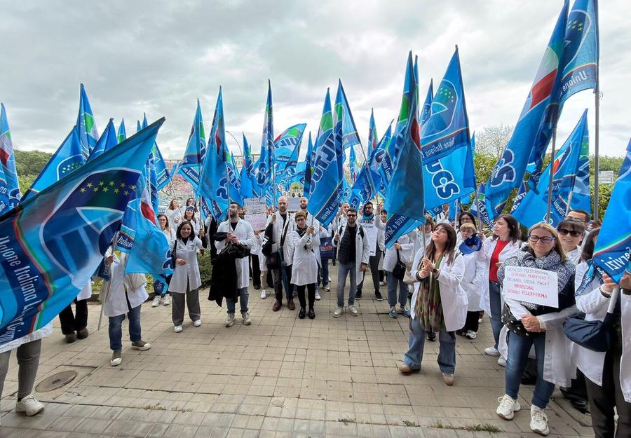 «Un nuovo contratto per i farmacisti»