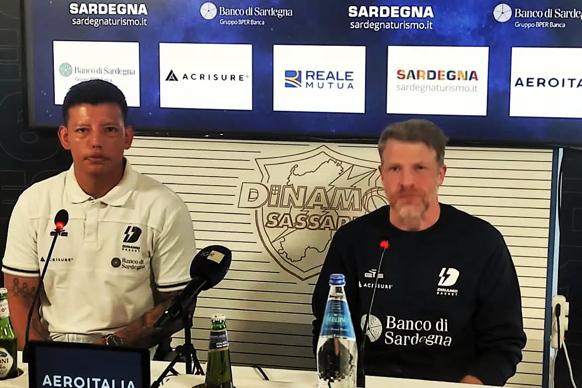 John Hernandez e Mathew Foden (foto G. Marras)