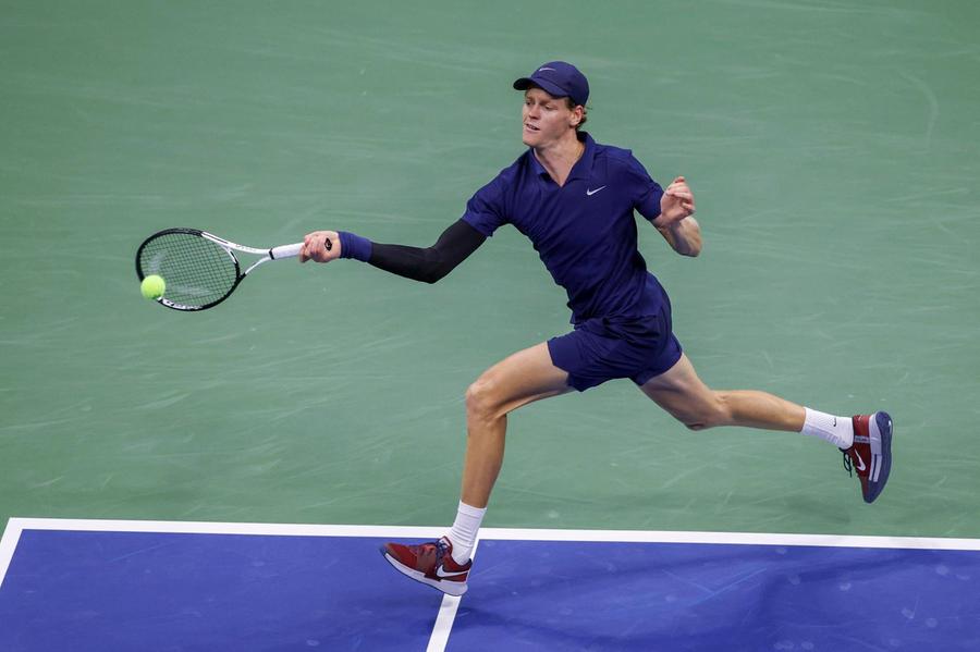 Us Open, Sinner vince il derby con Musetti e vola in semifinale