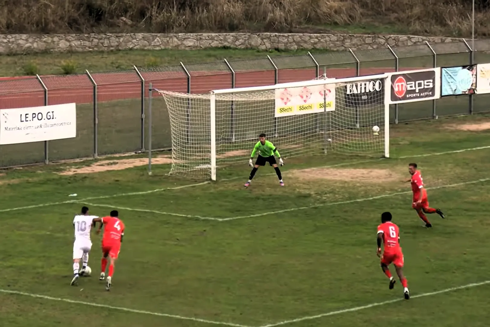 Un'immagine della gara di Coppa Italia tra Santa Teresa e Tempio (foto Ilenia Giagnoni)