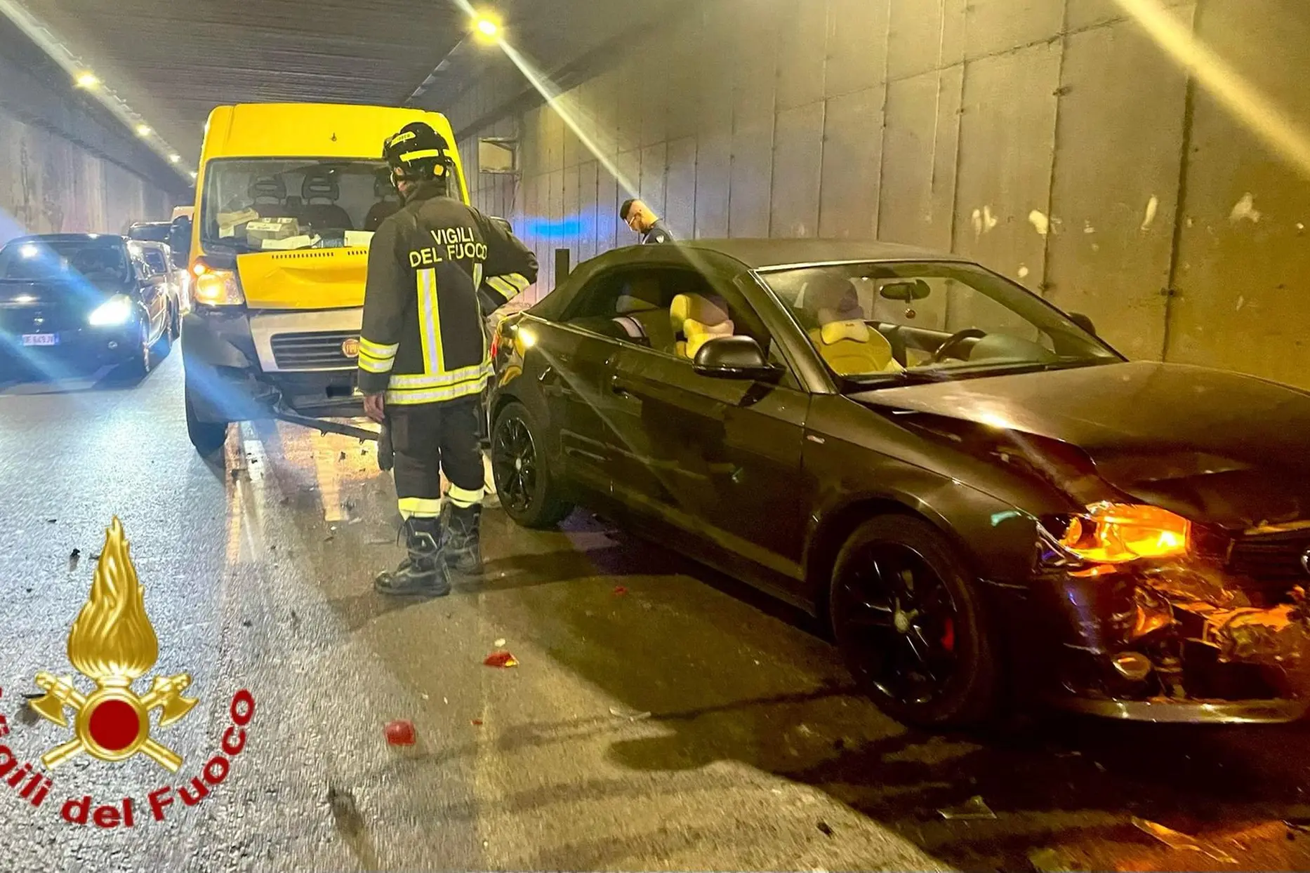 L'incidente (foto Vigili del fuoco)