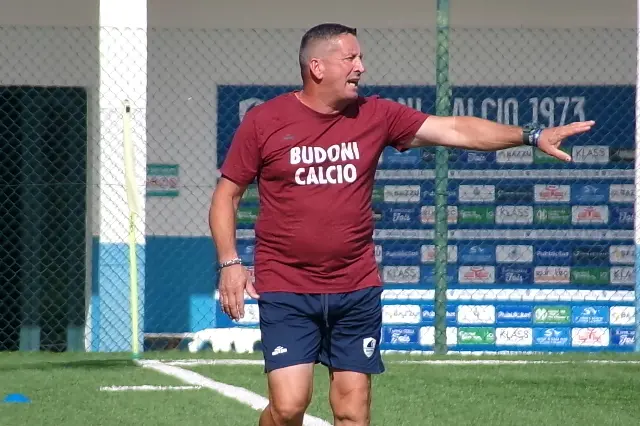 Claudio Bonomi, allenatore del Budoni (foto Marco Farris)