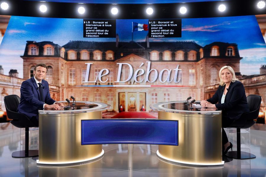 Duello tv, per i francesi Macron ha stravinto su Le Pen: scontro su Russia, velo islamico e Ue
