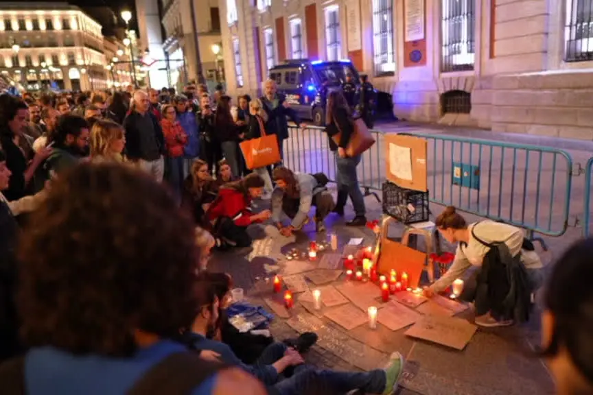 Spagna, morta Maricarmen: veglie di preghiera e proteste: "Vergogna"