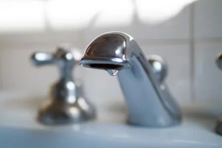 Un rubinetto (foto simbolo da archivio)