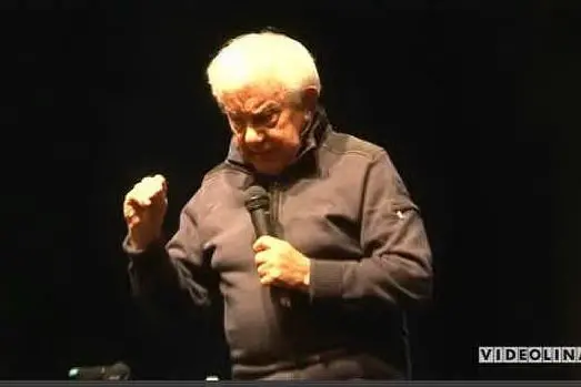 Don Mazzi in un fermo immagine di Videolina