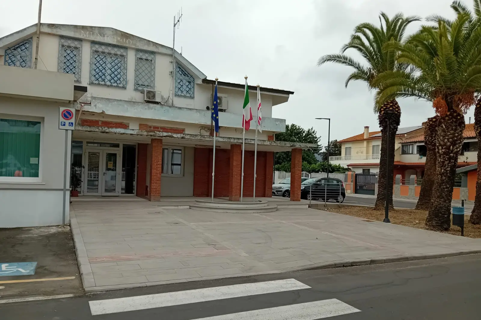 Il municipio di Palmas Arborea (foto concessa)