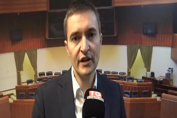 Regione, Maggioranza oggi in conclave e l'opposizione attacca: «Dal Campo Largo solo accordi di potere»