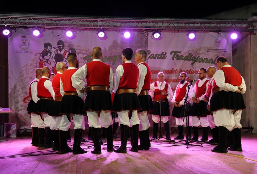 A Florinas torna la storica rassegna di Cori tradizionali folkloristici