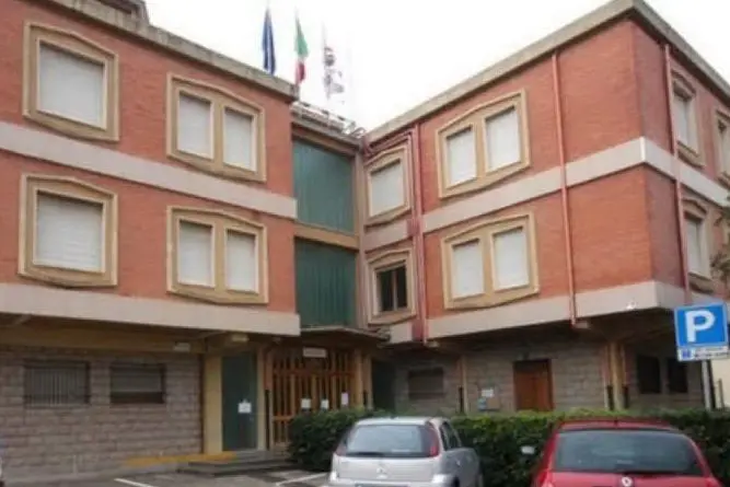 Il municipio di Serramanna (L'Unione Sarda - foto Pillosu)
