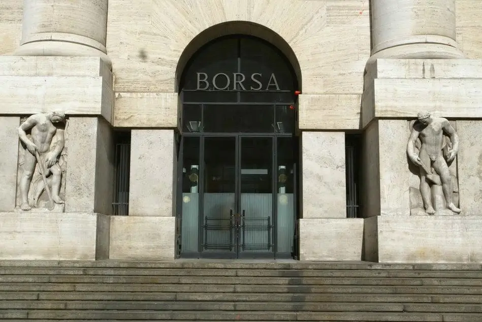 La Borsa di Milano (Ansa)