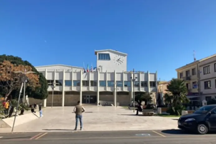 Piazza Umberto I a Porto Torres (foto Pala)