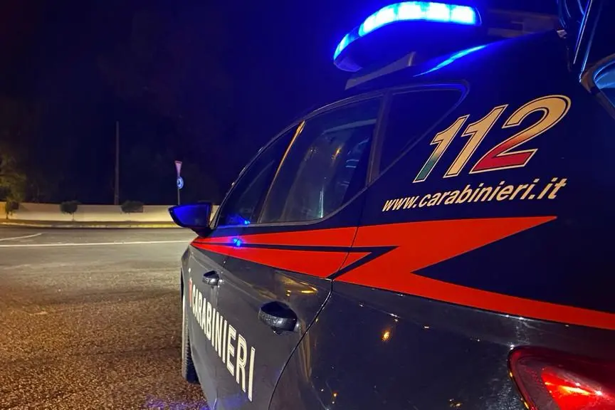Una pattuglia dei carabinieri durante un servizio notturno in Ogliastra