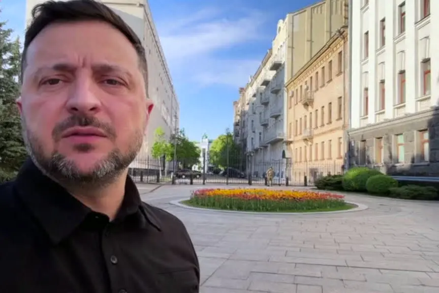 Il monito di Zelensky: Meglio starne lontani dalla Parata a Mosca