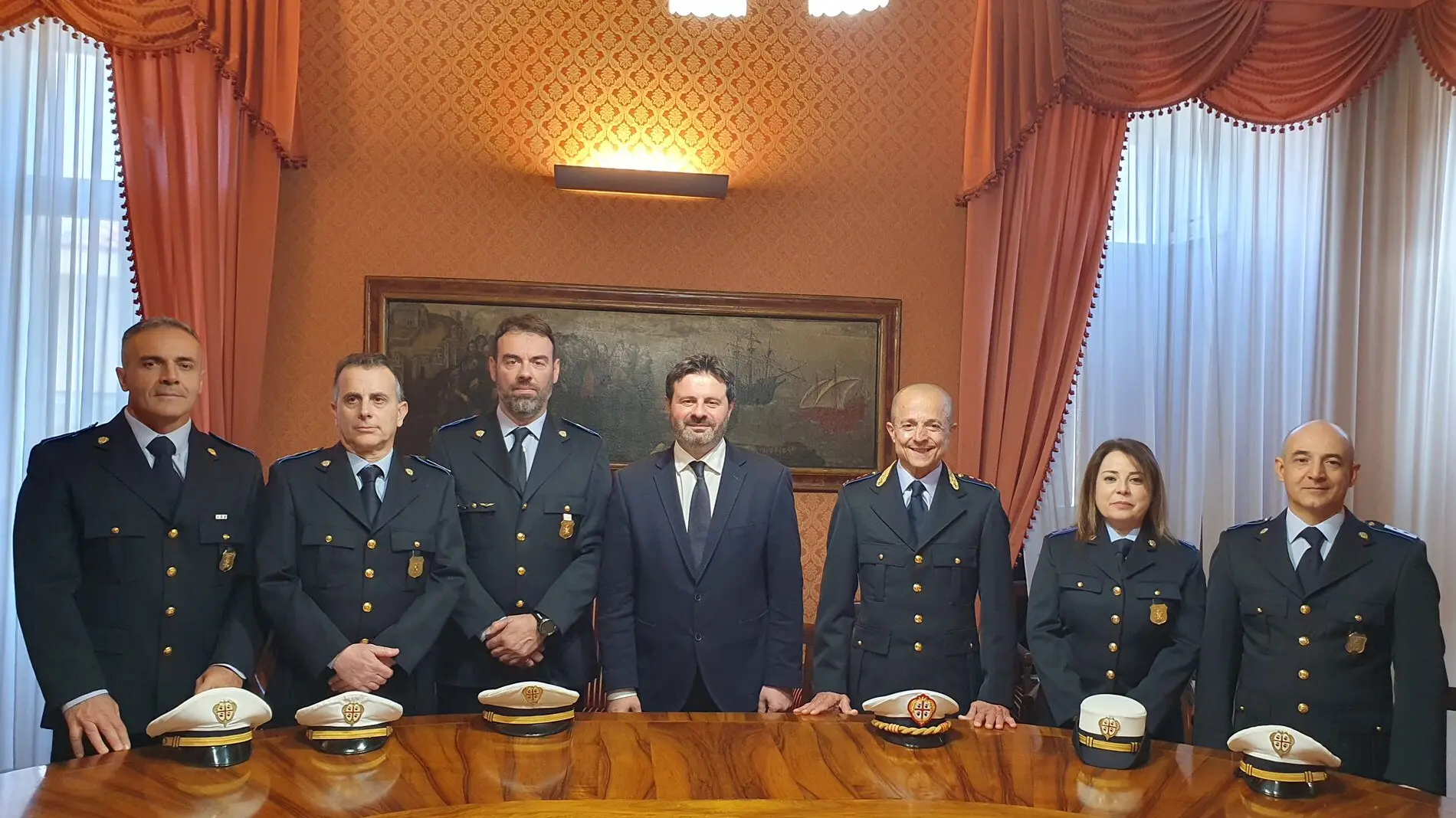 https://immagini.unionesarda.it/version/c:OTQ1MGM5ZjgtZDUzYi00:ZWZiOGMyYWQtNzMxNi00/image.webp?f=16:9