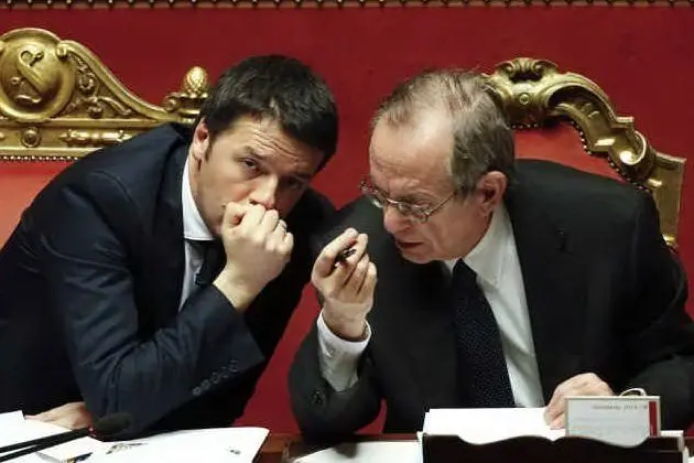 Il premier Renzi e il ministro Padoan