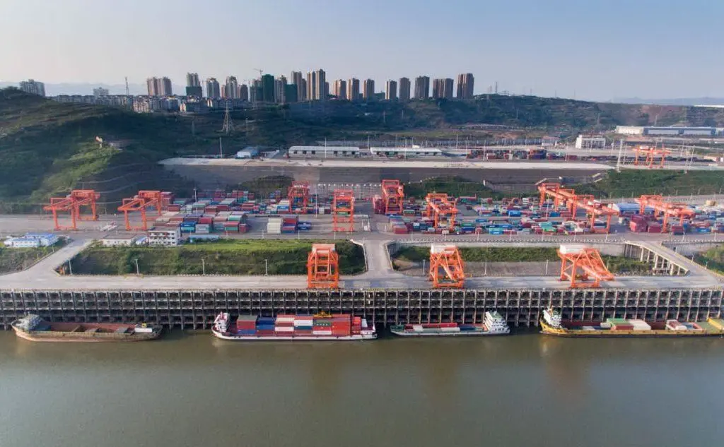 Il porto di Guoyuan, uno degli snodi cinesi della Belt and Raod Initiative