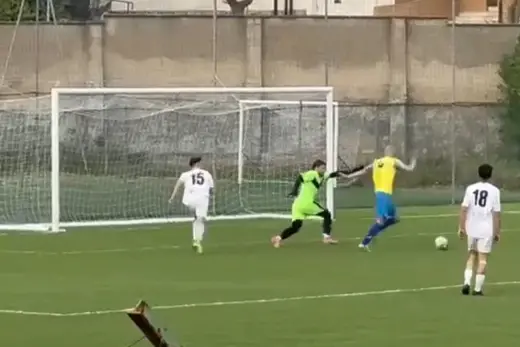 Un gol di Momo Cosa. (foto Cosa)