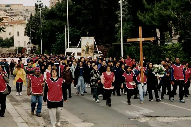 Un momento di una precedente edizione del pellegrinaggio da Sinnai sino a Bonaria