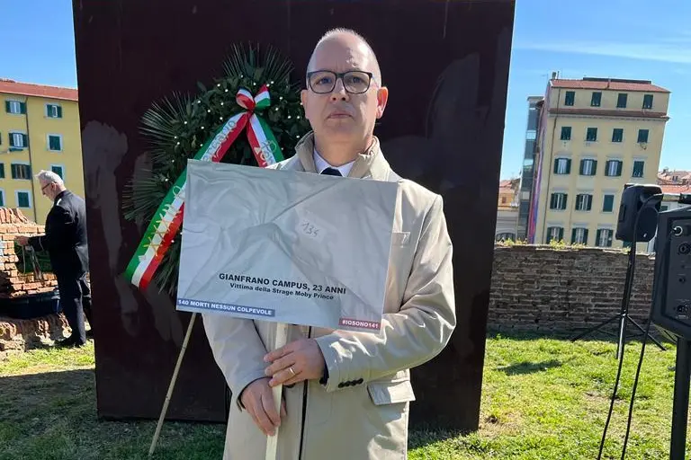 Il consigliere comunale di Birori Orazio Culeddu al 32° anniversario della tragedia del Moby Prince, ricorda la vittima birorese Gianfranco Campus