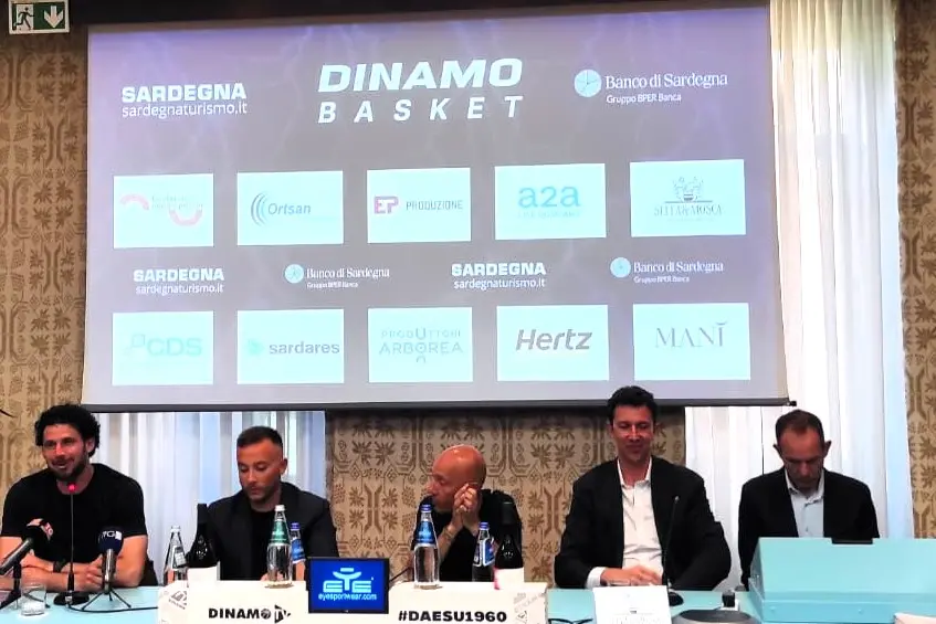 La presentazione del coach Vitali e del ds Citrini (foto G. Marras)