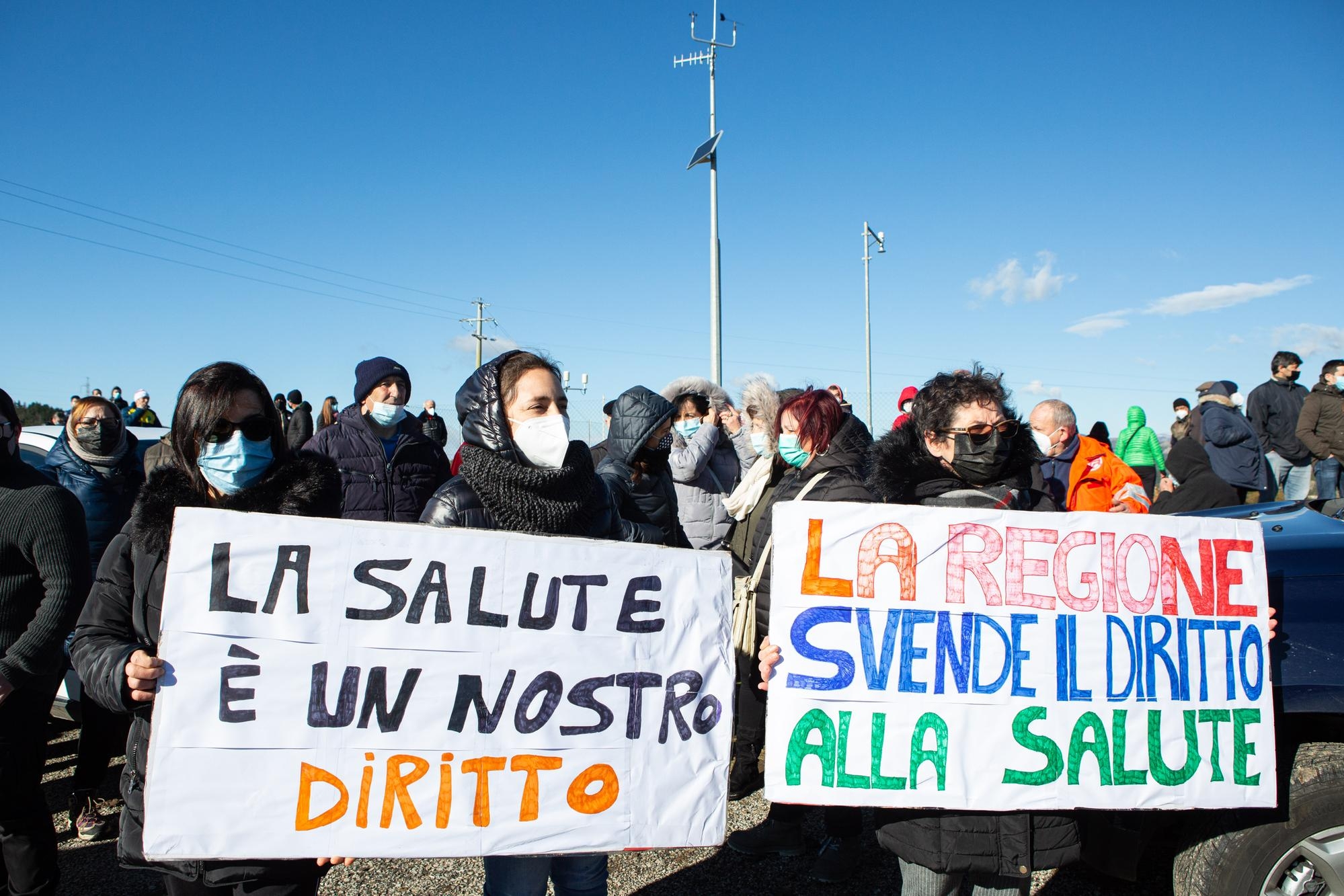 Una manifestazione di protesta contro i problemi della sanità sarda (Archivio L'Unione Sarda)
