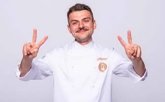 Simone Scipioni, trionfatore di MasterChef Italia. Nella gallery i vincitori delle passate edizioni del cooking show