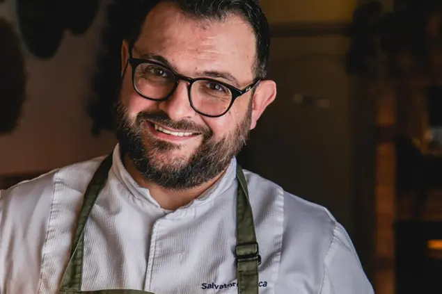 Lo chef Badore Ticca (37) anima del nuovo ristorantino Shardana di Nuoro