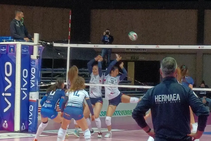 Un'immagine del match tra Hermaea Olbia e Lpm Bam Mondovì (foto Ilenia Giagnoni)