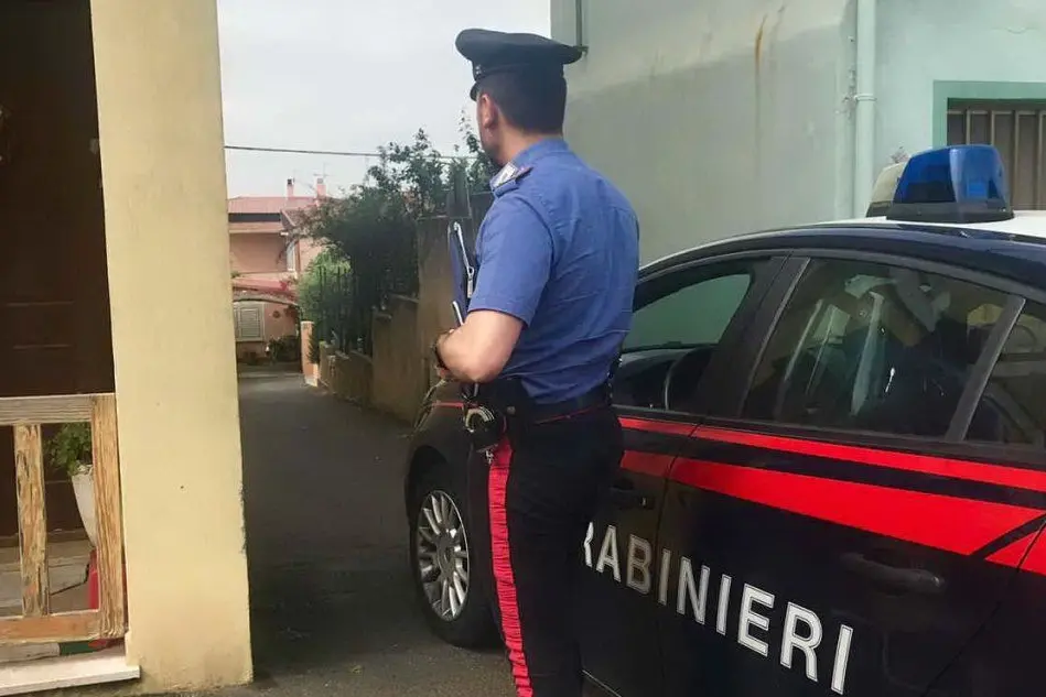 Un militare (foto carabinieri di Carbonia)