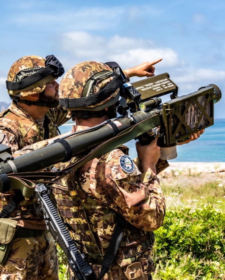 «Governo arrogante sulle servitù militari»