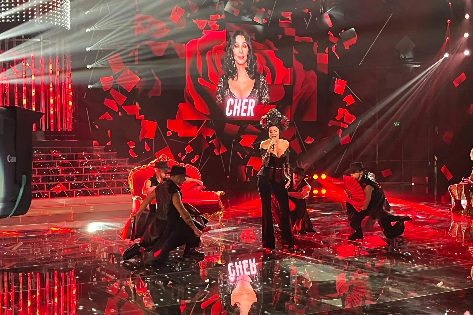 La Marini nei panni di Cher