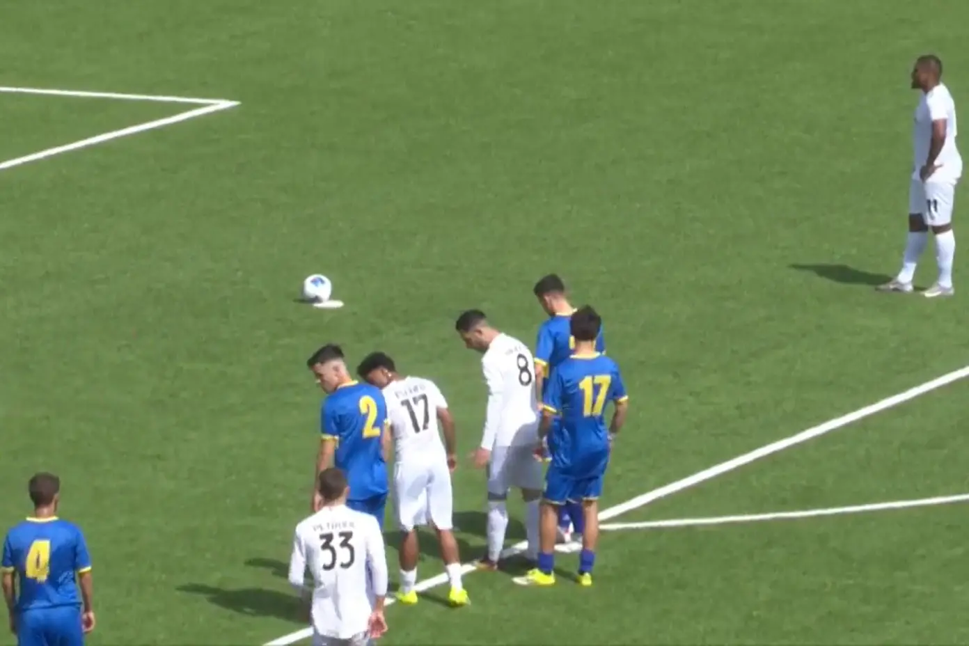 Il primo rigore trasformato da Furtado contro l’Ischia (foto Ilenia Giagnoni)