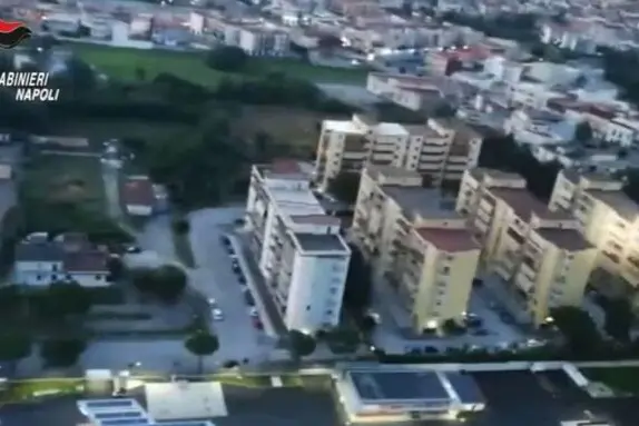 Blitz contro la camorra nel napoletano (foto da frame video)