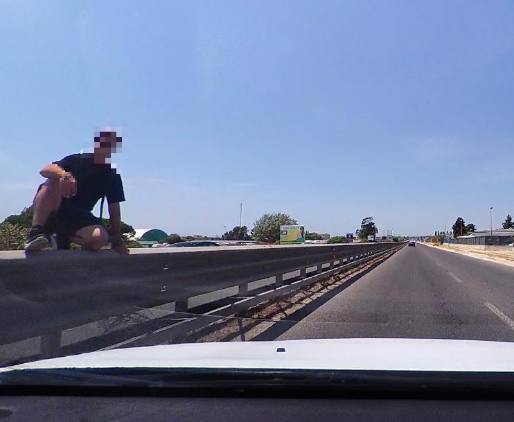 «Serve un altro ponte pedonale sulla 554»