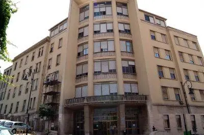 L'ingresso della clinica macciotta