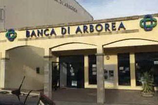 Rapina in banca a Santa Giusta: bottino da 20mila euro VIDEO
