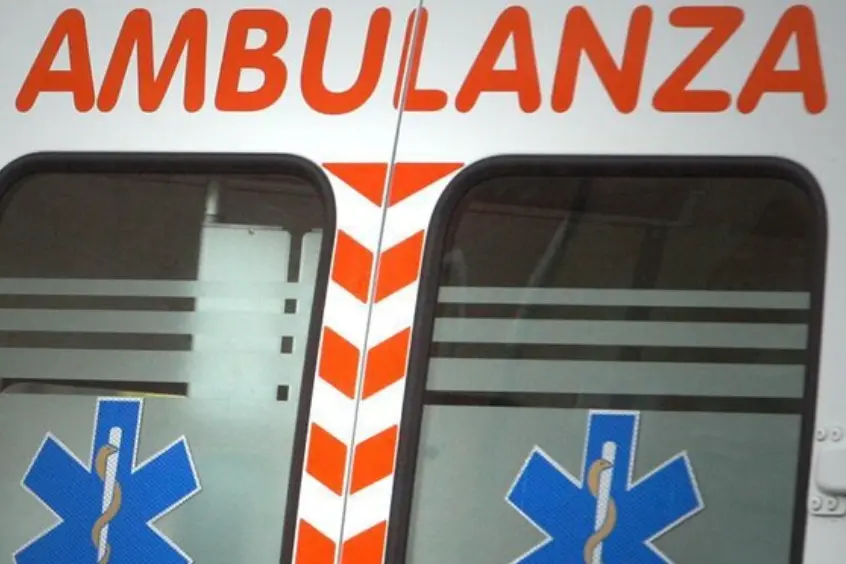 Ambulanza (Foto Archivio)