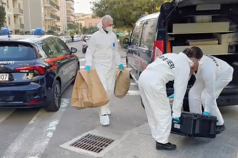 I carabinieri del Ris in via Ghibli