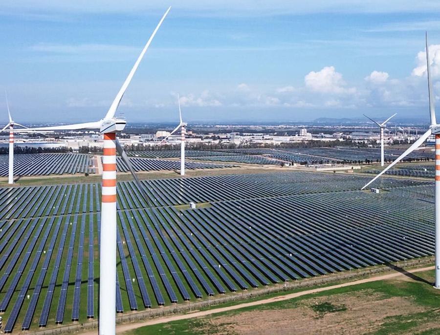 Norme sarde bocciate, corsa contro il tempo per evitare altri assalti