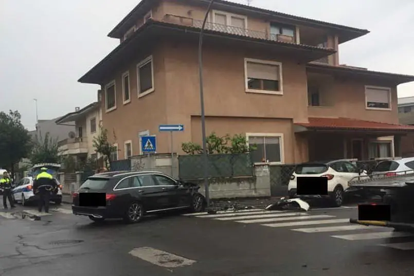 I rilievi dell'incidente (foto Elia Sanna)