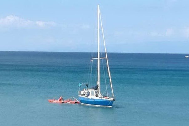 Imbarcazione a Isola Capo Rizzuto (Ansa)