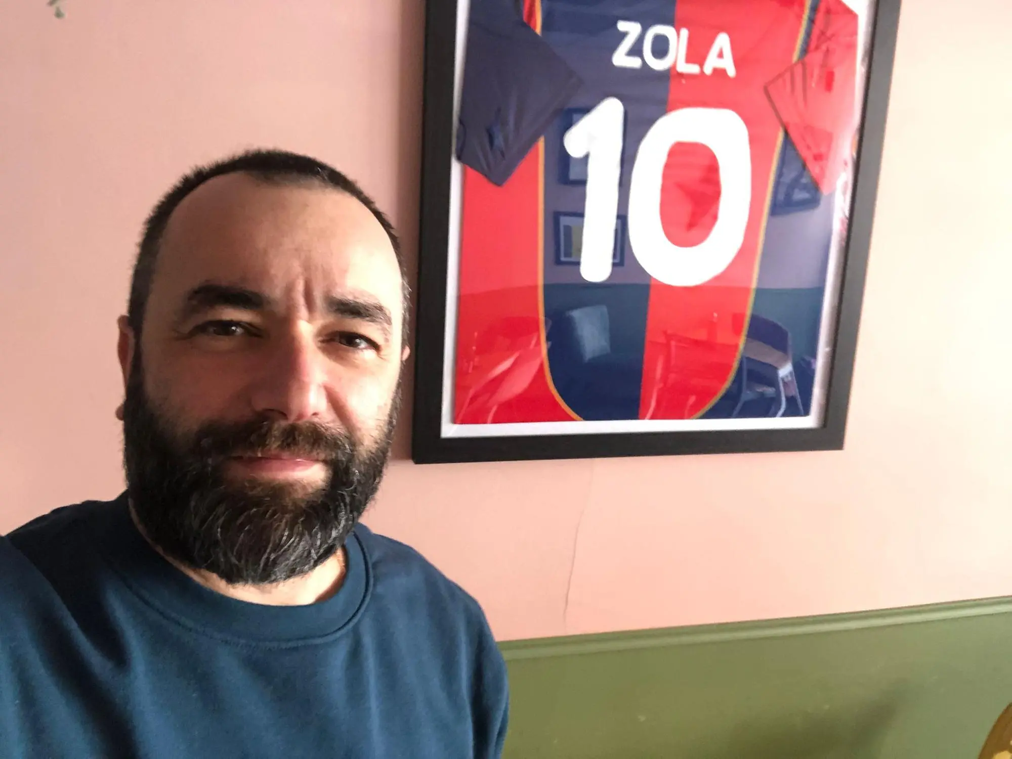 Antonello Atzori  con la maglia di Zola (foto concessa)