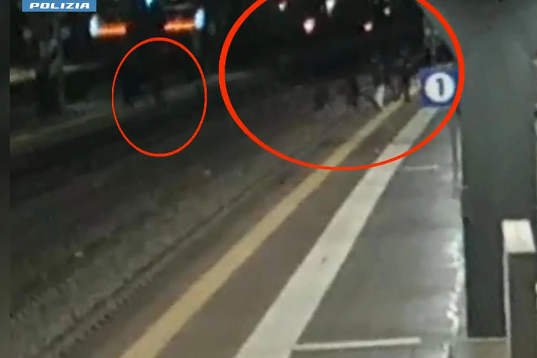 Un frame, tratto da un video diffuso dalla Polizia