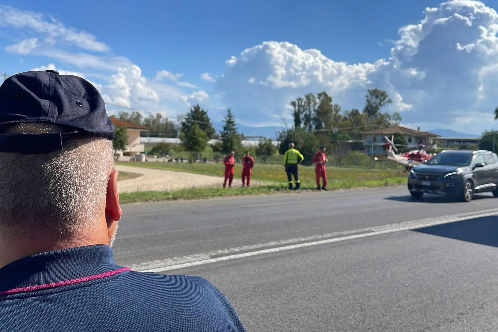 Velivolo precipitato a Sabaudia: i soccorsi (foto Ansa)