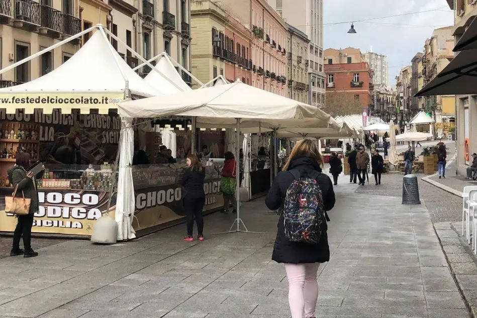 Gli stand degli artigiani a Cagliari per la festa del cioccolato