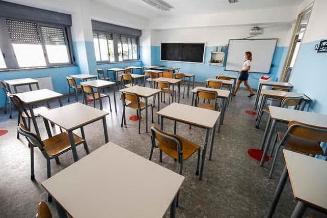 Scuola, in Sardegna 63mila alunni a casa in Dad